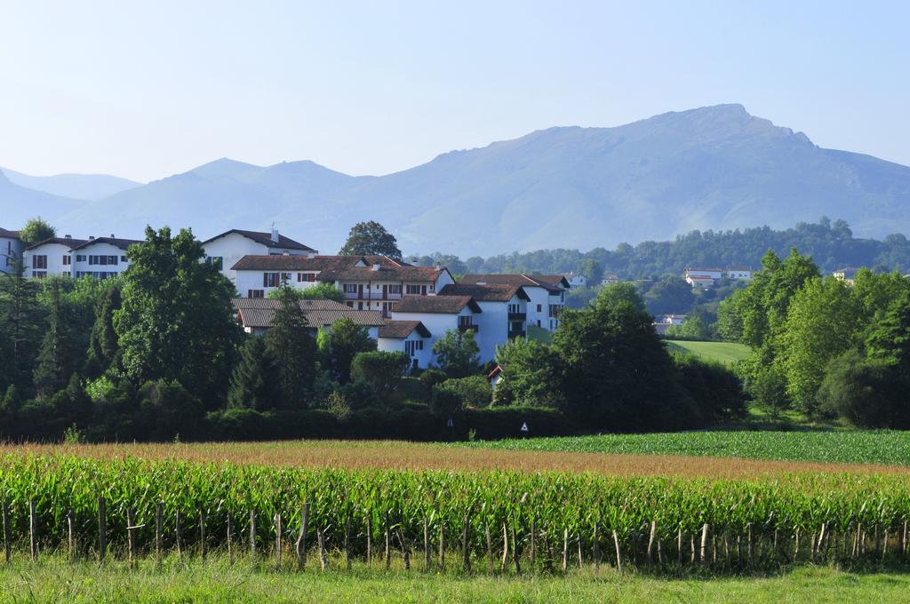 Vvf Pays Basque Sare La Rhune 外观 照片